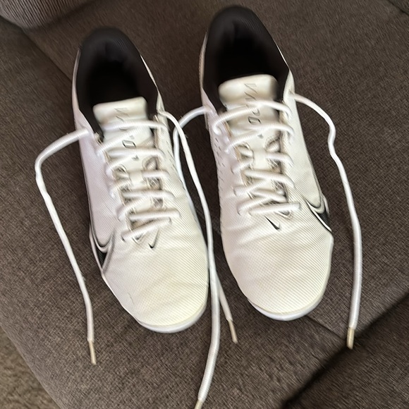 Nike Men's Vapor Edge Shark Football Cleats Size9 Black and White - Picture 2 of 8